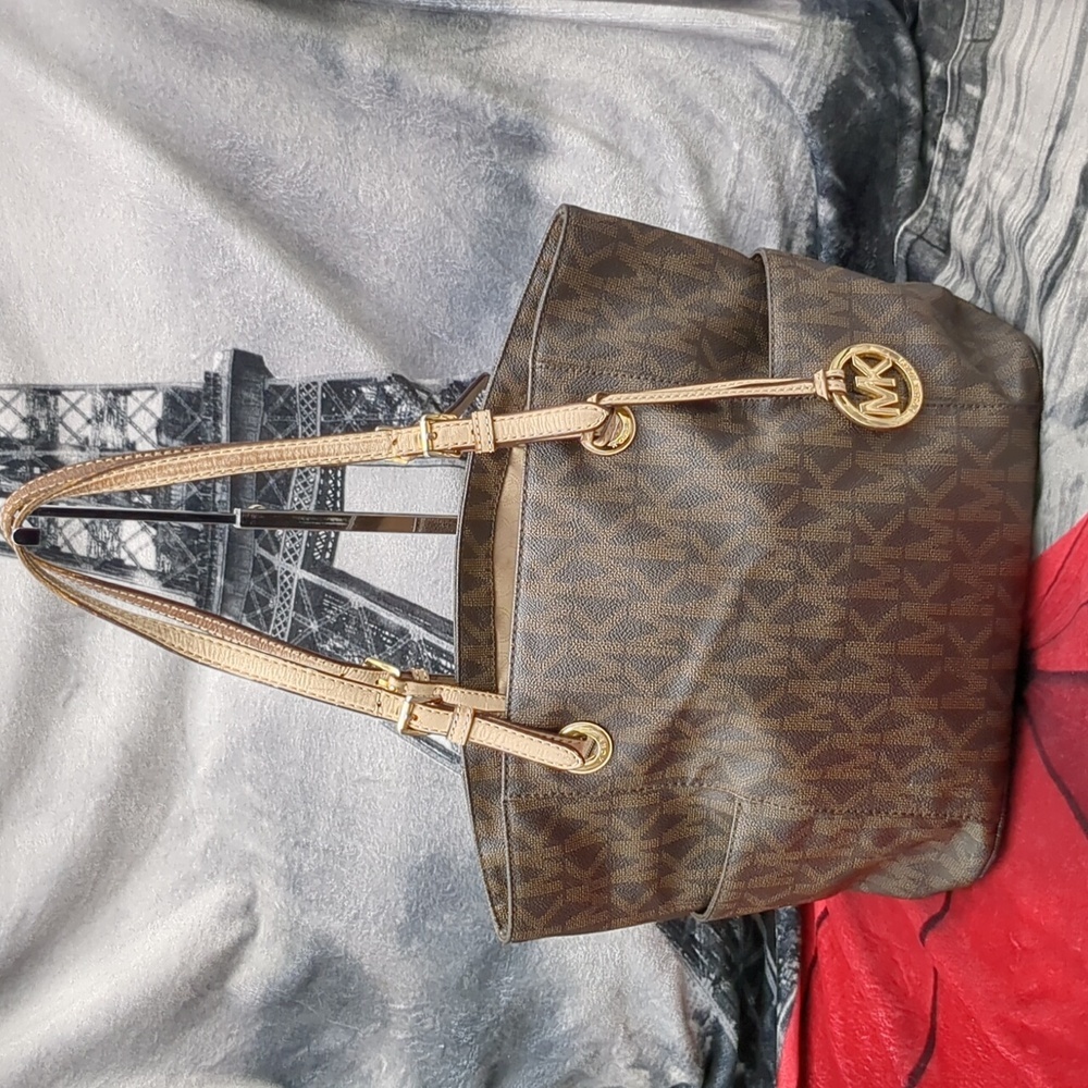 Michael Kors signature tote